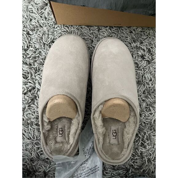 NIB Ugg Men\'s Classic Slip-On Shoe in Pumice Size 11